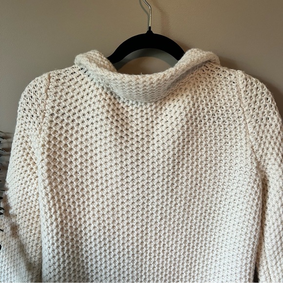 TALBOTS • SWEATER - Picture 7 of 10